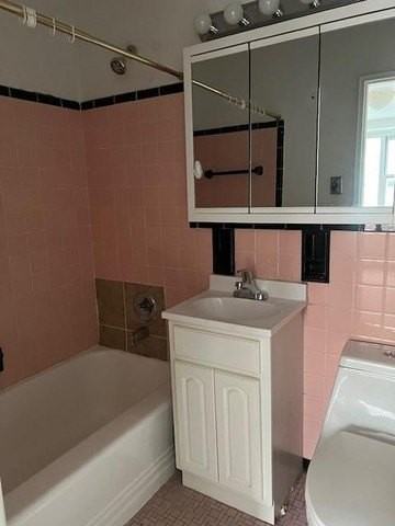 16420 Highland Ave Apt 4s #4S - Photo 4 of 13