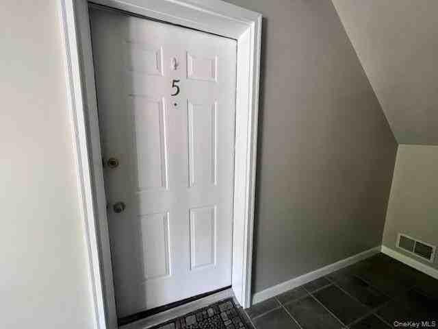 310 Jersey Ave Apt 5 #5 - Photo 2 of 14