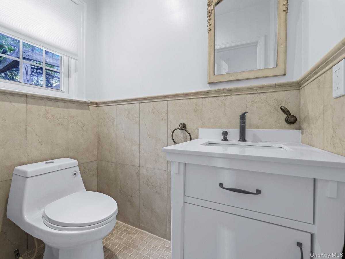 14 Nirvana Ave - Photo 6 of 12