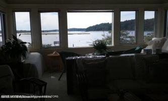 featured image of 2 Beach Way