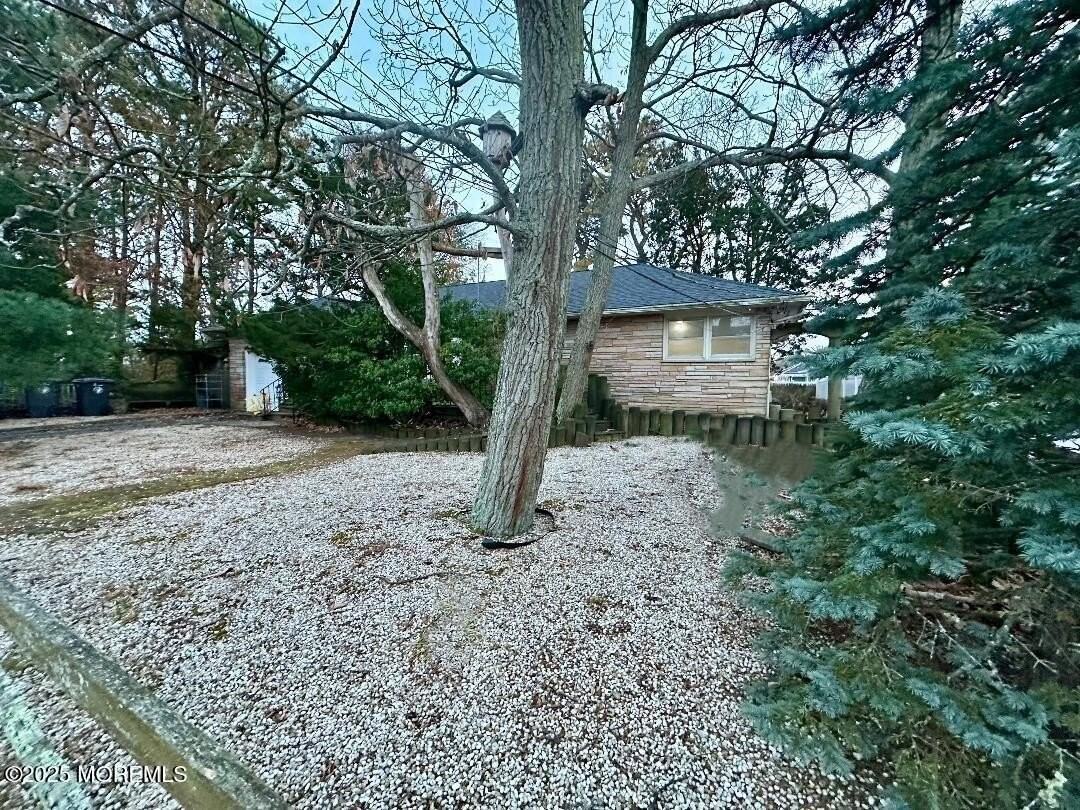 297 Cambourne Drive - Photo 3 of 16