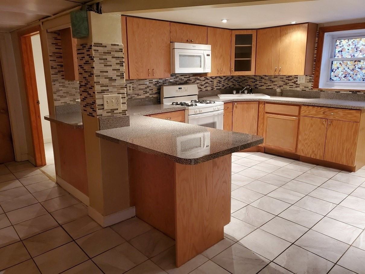 5135 West Roscoe Street #B - Photo 3 of 13