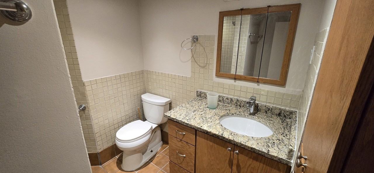 5135 West Roscoe Street #B - Photo 7 of 13