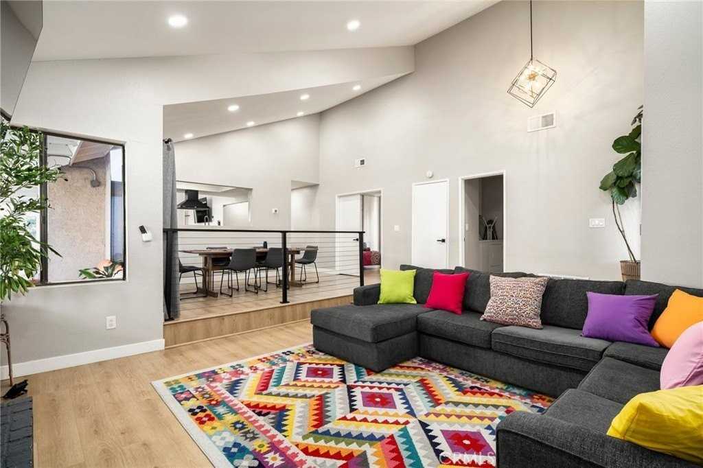 1128 Dawn Ridge Way - Photo 6 of 32