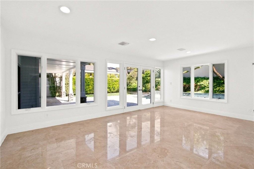 2021 Port Bristol Cir - Photo 6 of 16