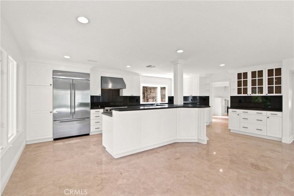 2021 Port Bristol Cir - Photo 7 of 16