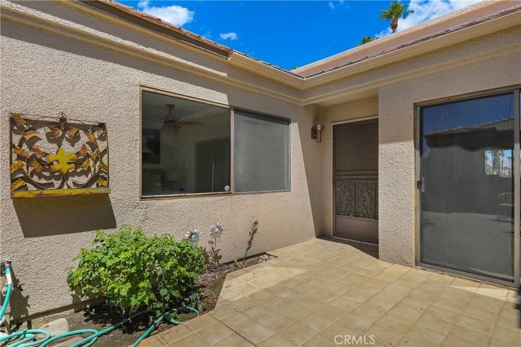 76238 Honeysuckle Dr - Photo 6 of 48