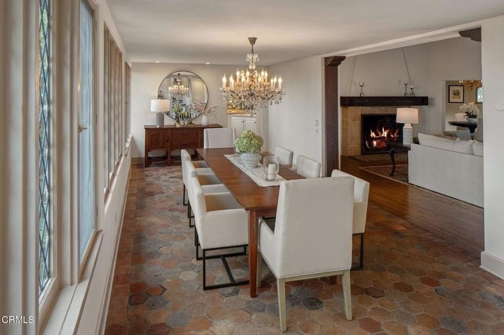 790 Huntington Cir - Photo 7 of 23