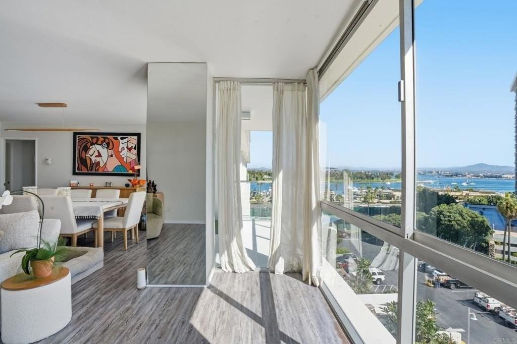 1730 Avenida Del Mundo #502 - Photo 7 of 32