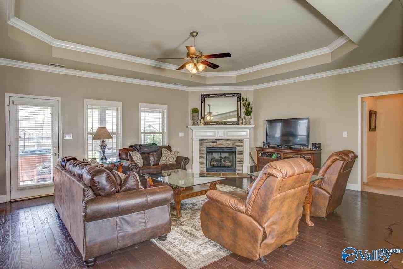 200 Brighton Park Way - Photo 4 of 33