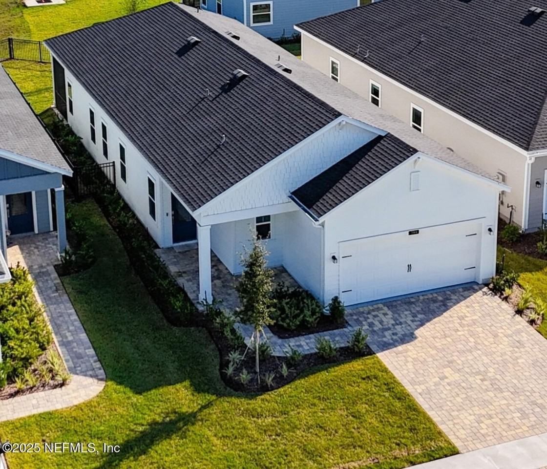 289 Pentwater Rd - Photo 2 of 36