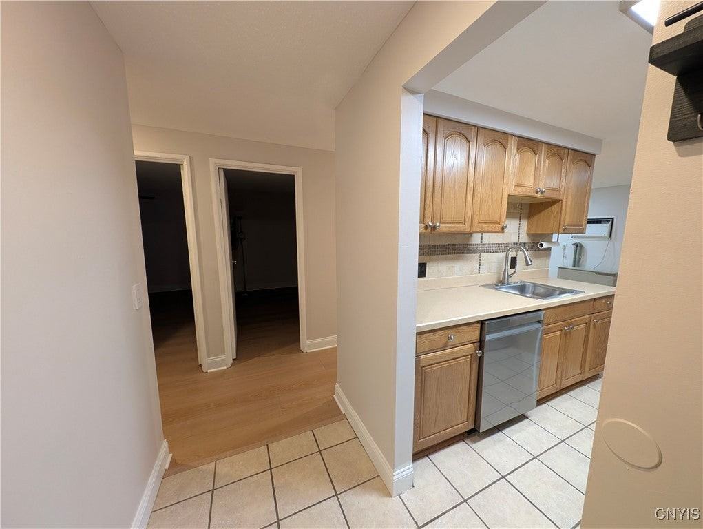 273 Watertree Drive - Photo 2 of 21