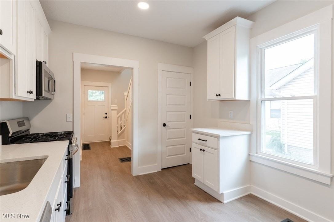 1464 E 123rd St - Photo 6 of 50