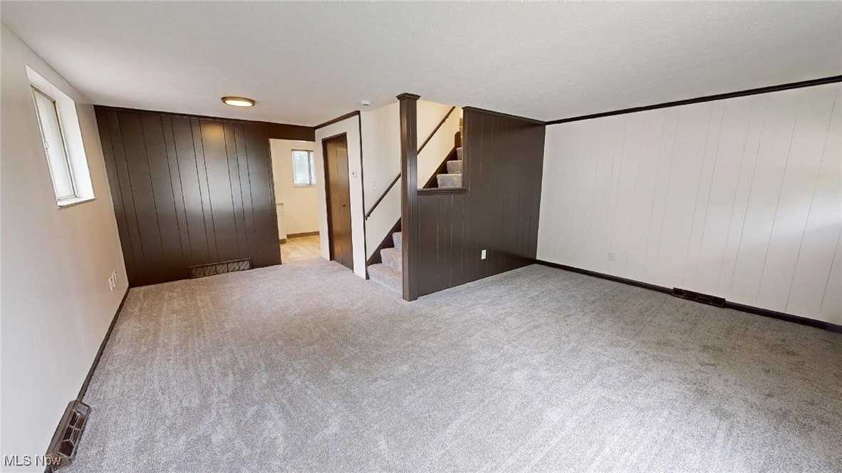 4307 West 152nd Street - Photo 3 of 12