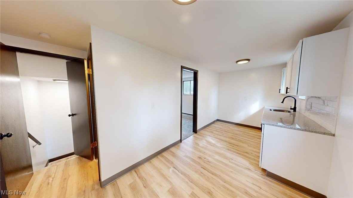 4307 West 152nd Street - Photo 5 of 12