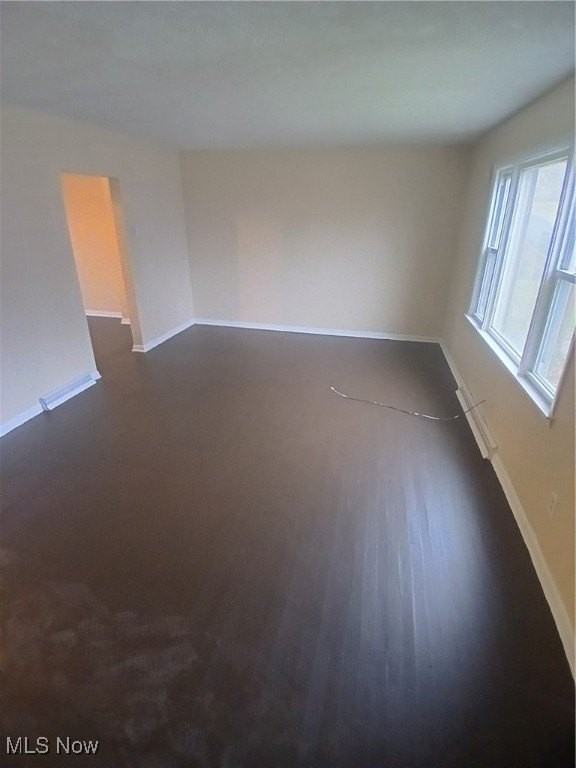 25 Zents Ave - Photo 2 of 16