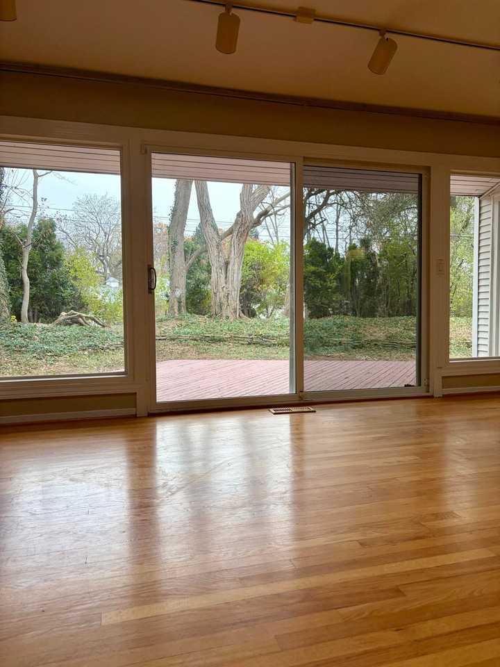 6493 Thorncrest Dr - Photo 6 of 21