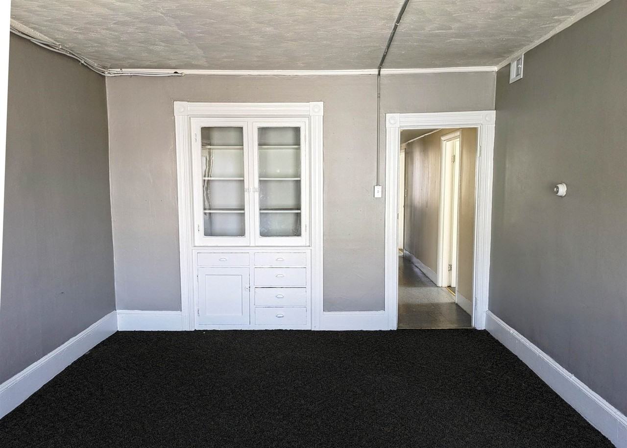 199 Wilson St #2 - Photo 4 of 8