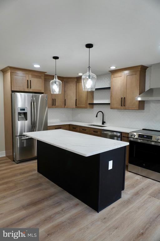 8107 Spruce Mill Drive - Photo 4 of 50