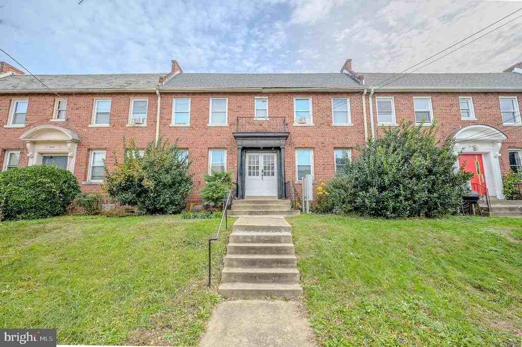 221 35th Street Northeast - Photo 2 of 13