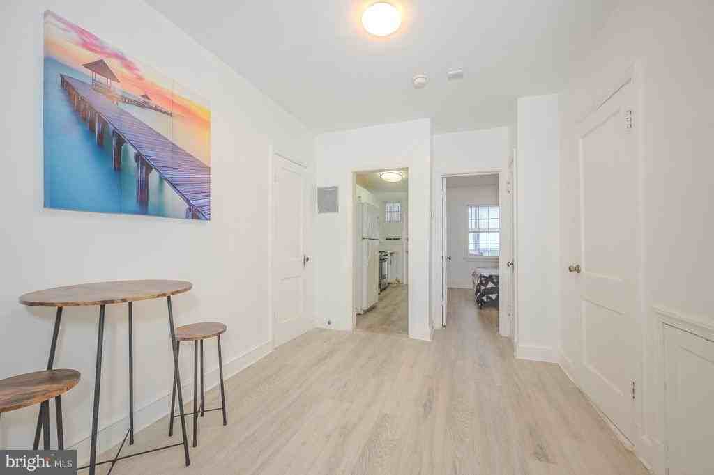 221 35th Street Northeast - Photo 7 of 13