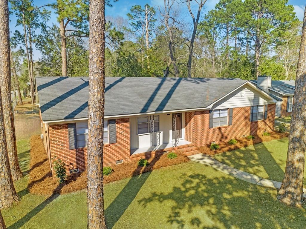 2215 Sharon Avenue - Photo 3 of 29