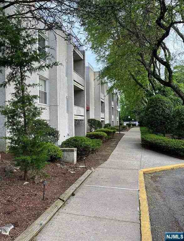 448 River Road - Photo 4 of 11