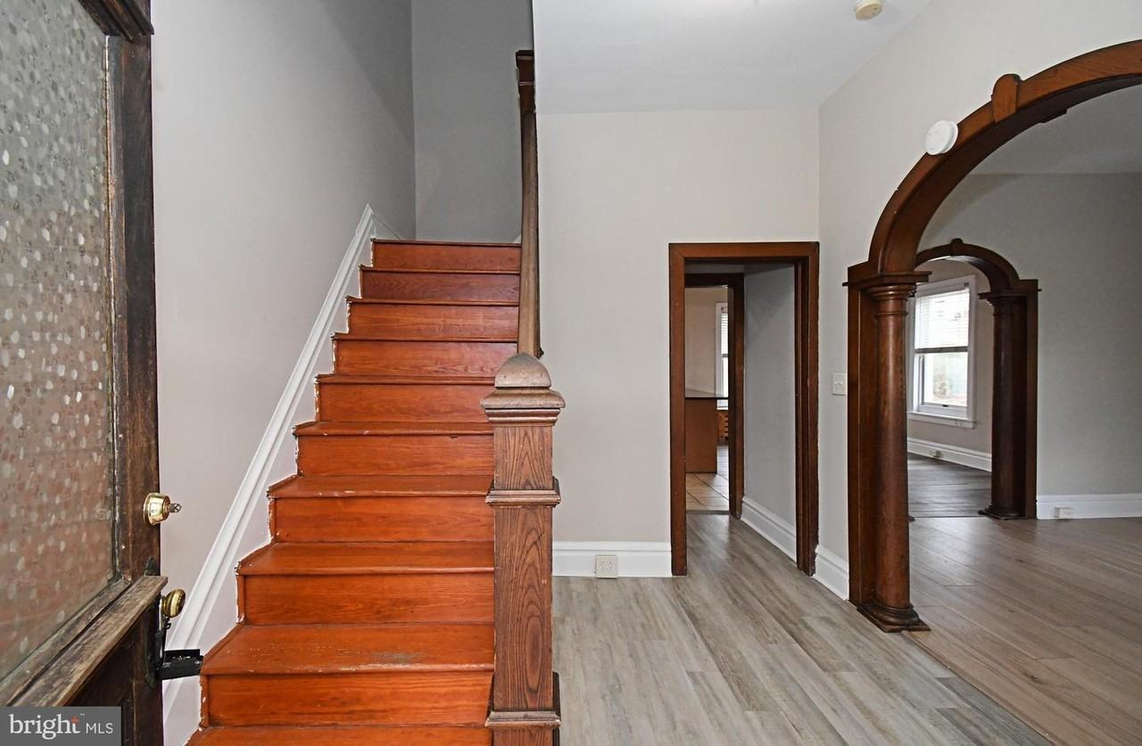 778 Starr St - Photo 7 of 46