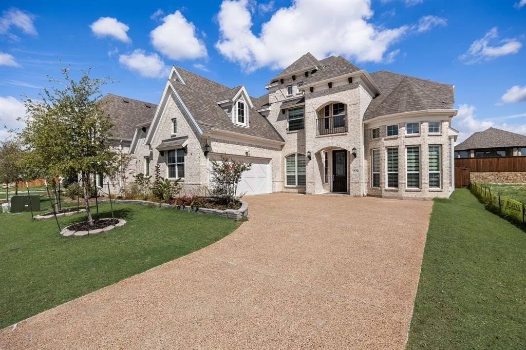 1524 Buckthorn Rd - Photo 2 of 37