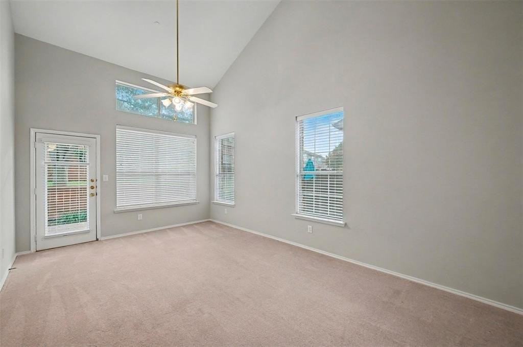 7044 Eagle Vail Dr - Photo 5 of 18