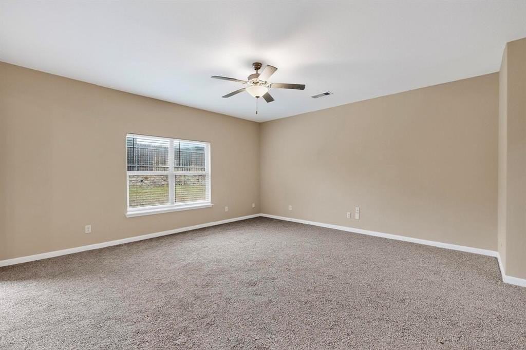 272 Moonstone Way - Photo 7 of 40