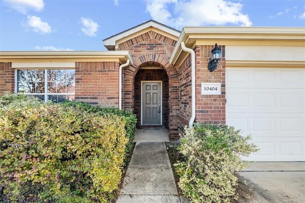 10404 Nettie St - Photo 3 of 25