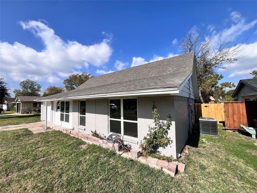 1509 Archery Ln - Photo 2 of 24