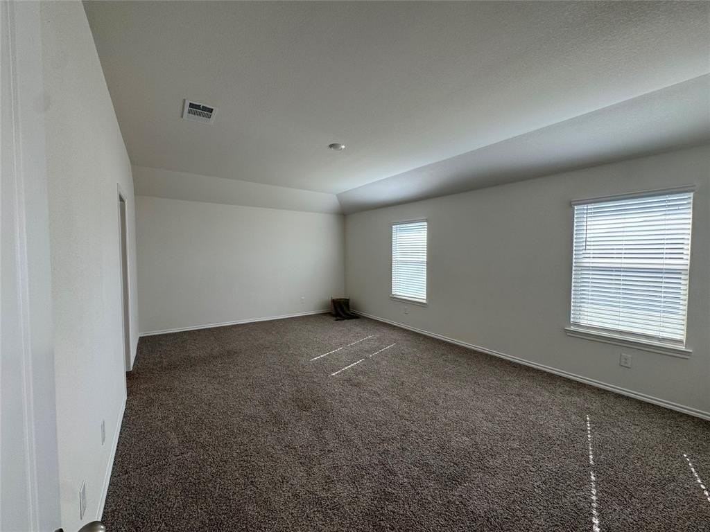 2948 Shoemaker Dr - Photo 7 of 15