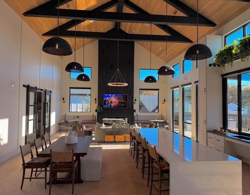 4610 Welker Way - Photo 2 of 6