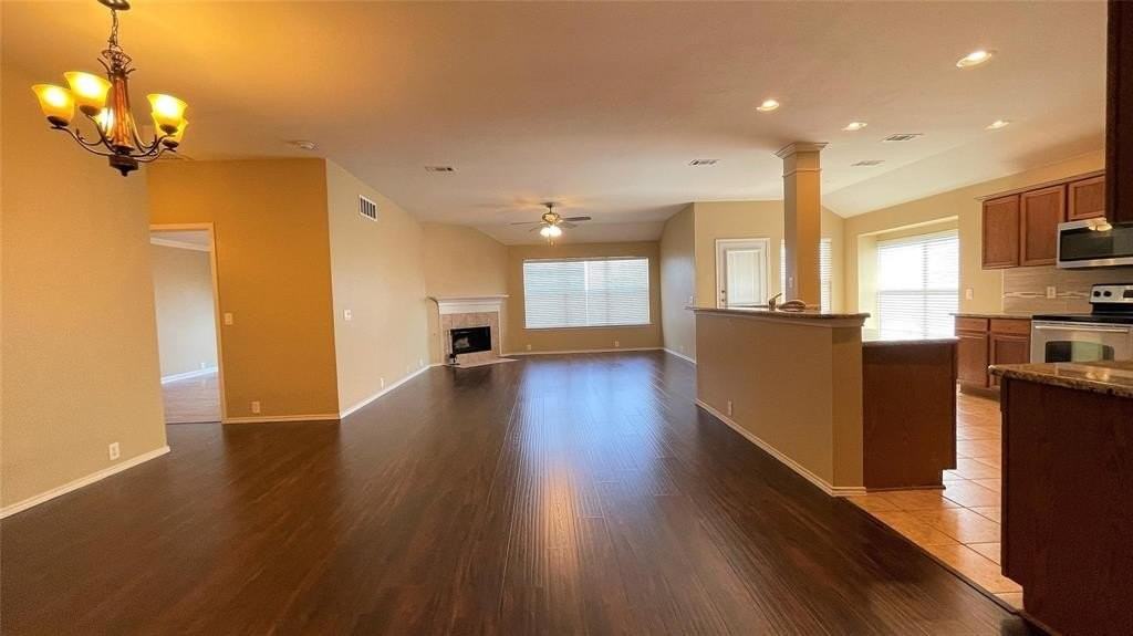 8203 Macgregor Dr - Photo 5 of 25