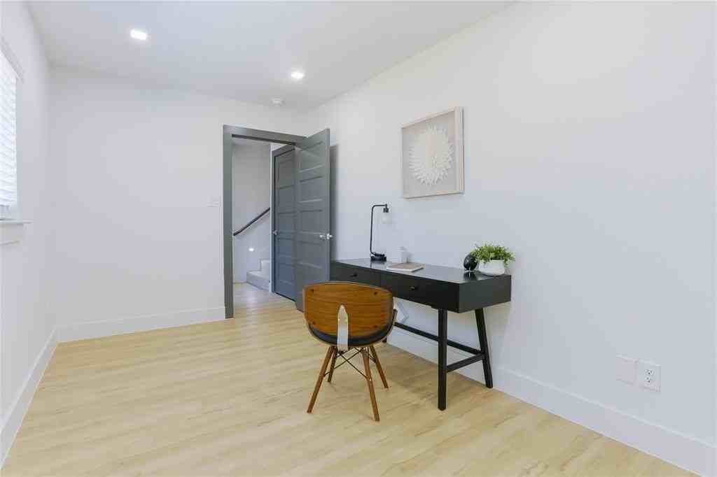 2805 Weisenberger St #502 - Photo 2 of 34