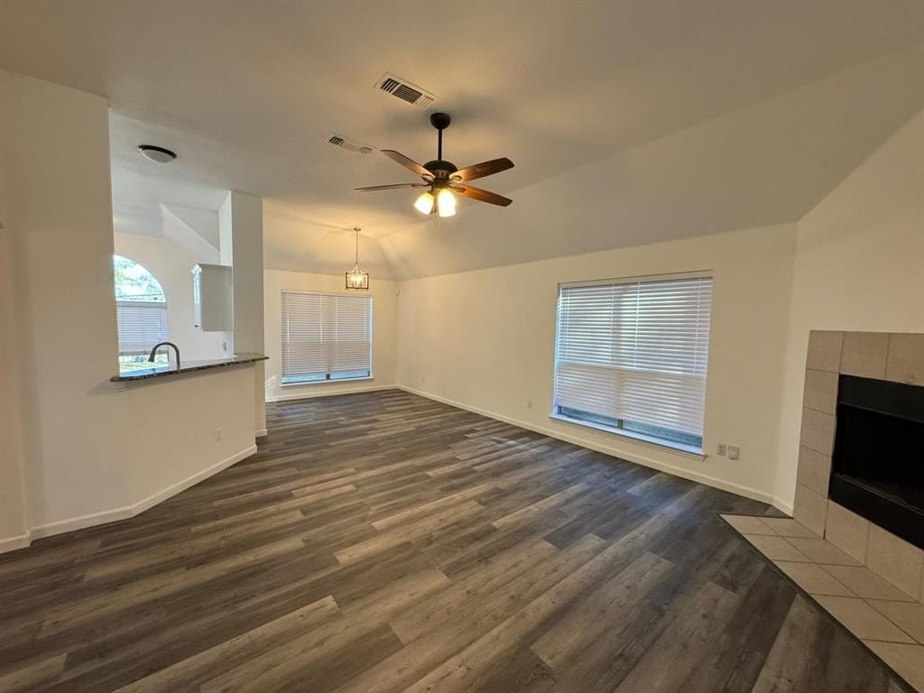 6611 Rockdale Rd - Photo 5 of 27