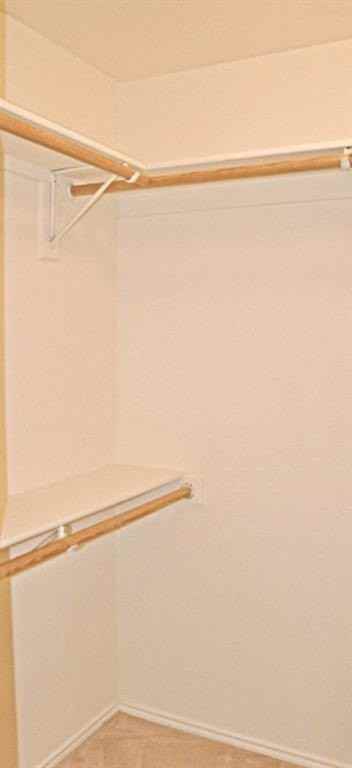 2305 Brookview Dr - Photo 6 of 11