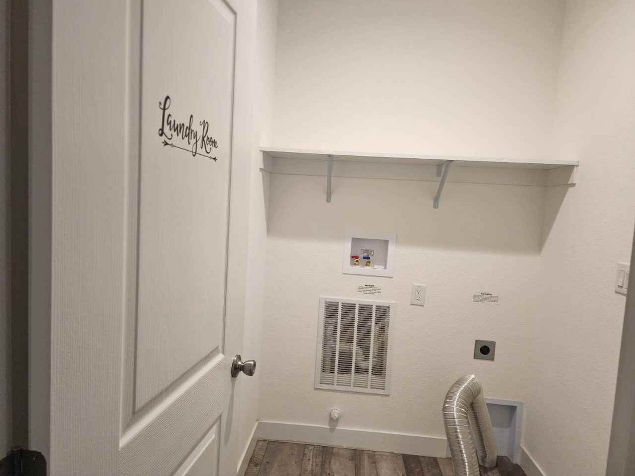 370 E Lassen Ave #15 - Photo 5 of 14