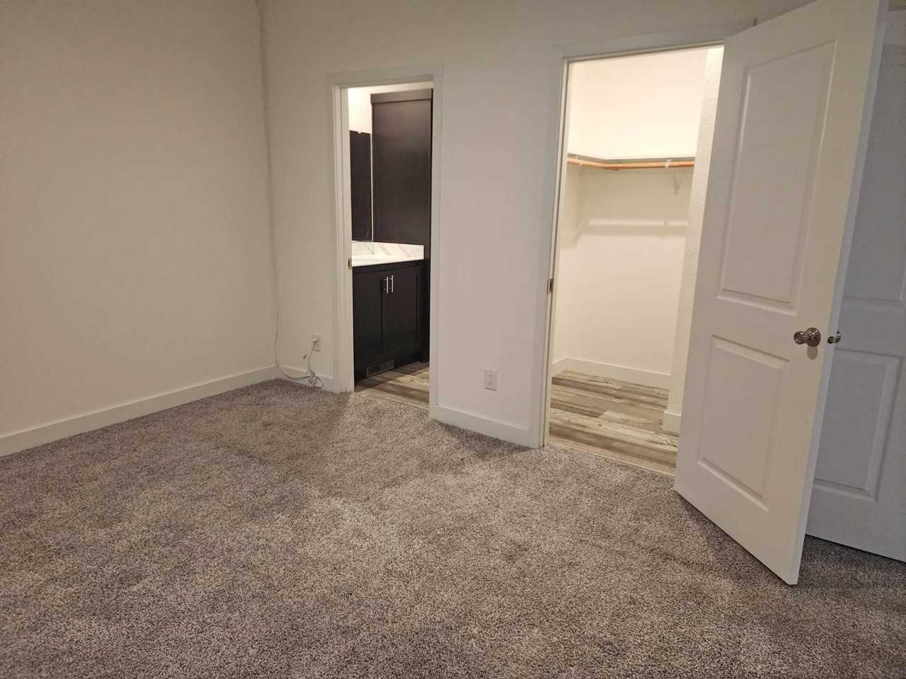 370 E Lassen Ave #15 - Photo 7 of 14