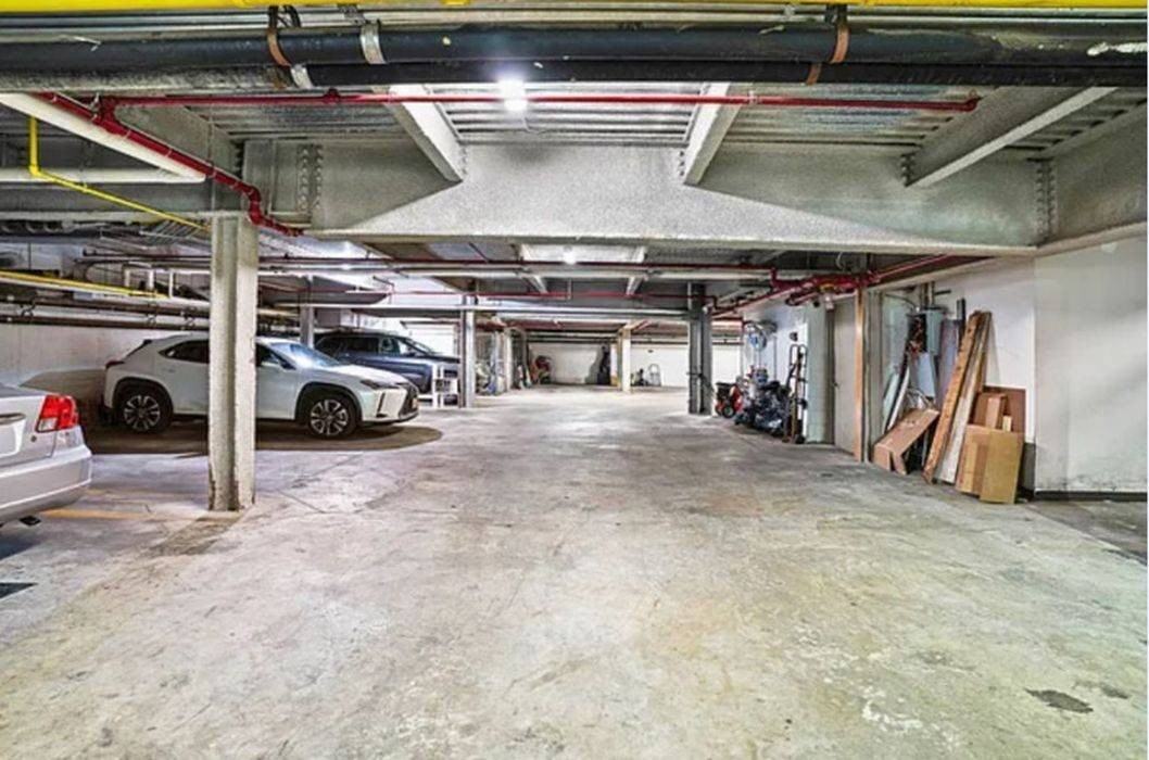 11882 Metropolitan Ave #1B - Photo 4 of 35