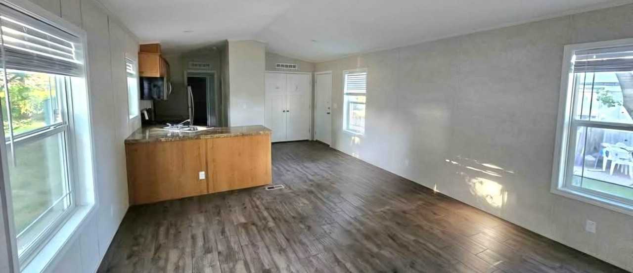 2320 E Macarthur Rd #W30