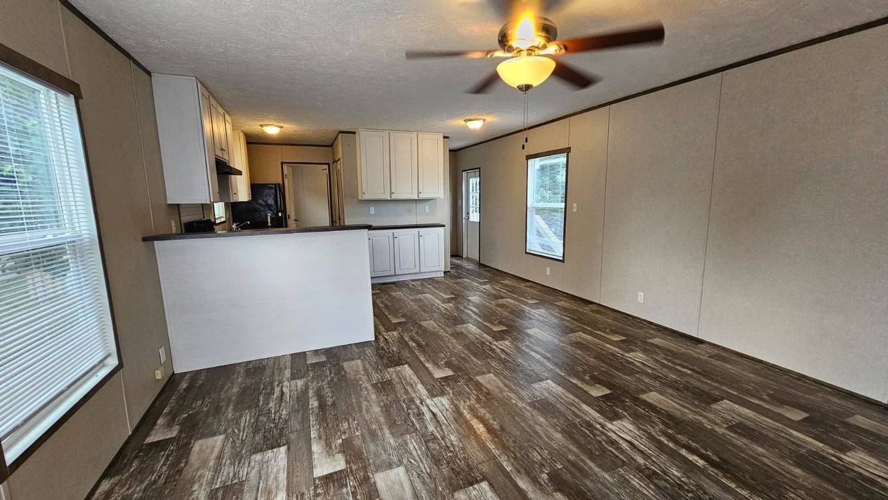 2201 S Anna St #36 - Photo 3 of 18