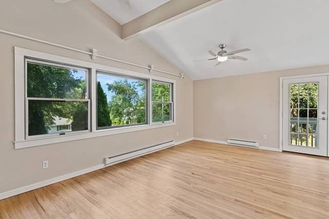 10 Brooker Dr - Photo 3 of 34