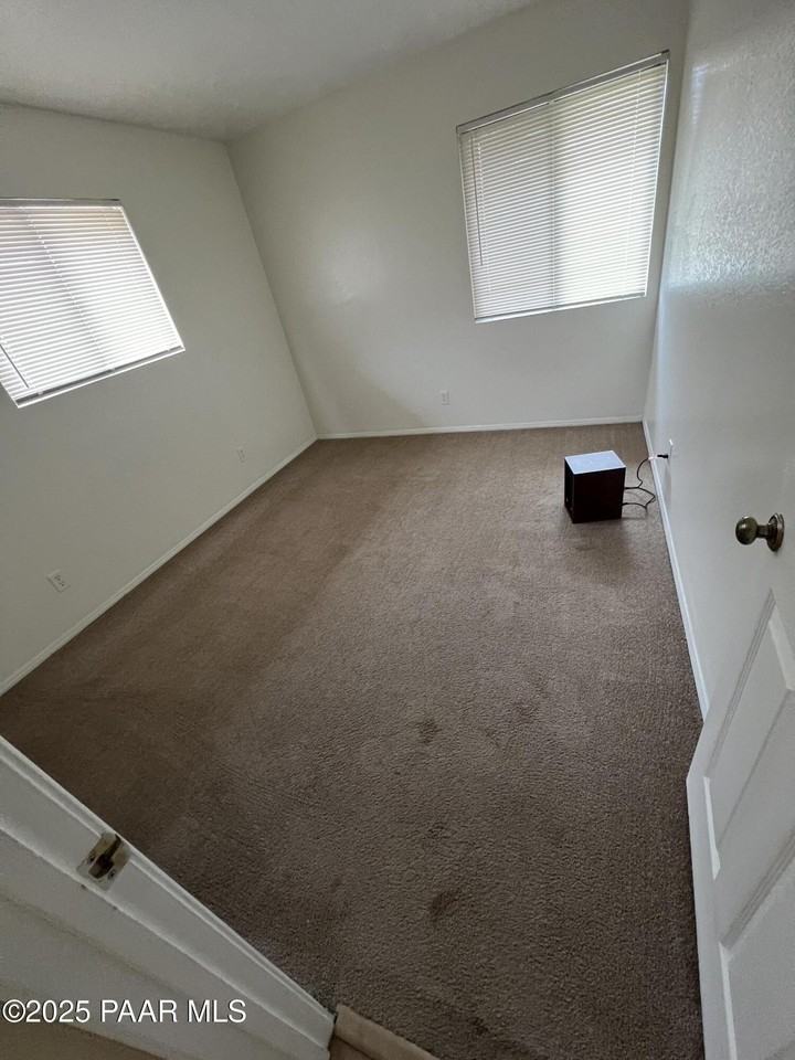 8860 E Yavapai Rd Apt C #C - Photo 6 of 17