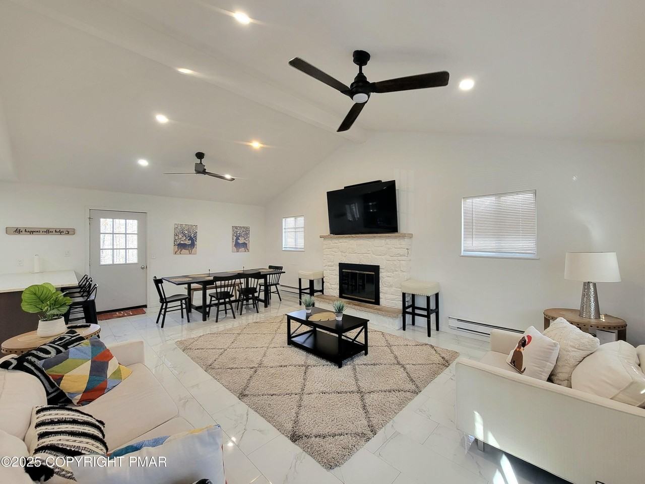 21 Ridge Dr - Photo 2 of 22