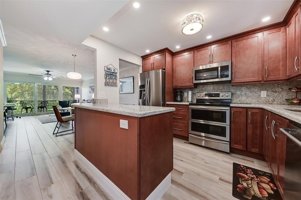 773 Jeffery St #4-305 - Photo 4 of 22