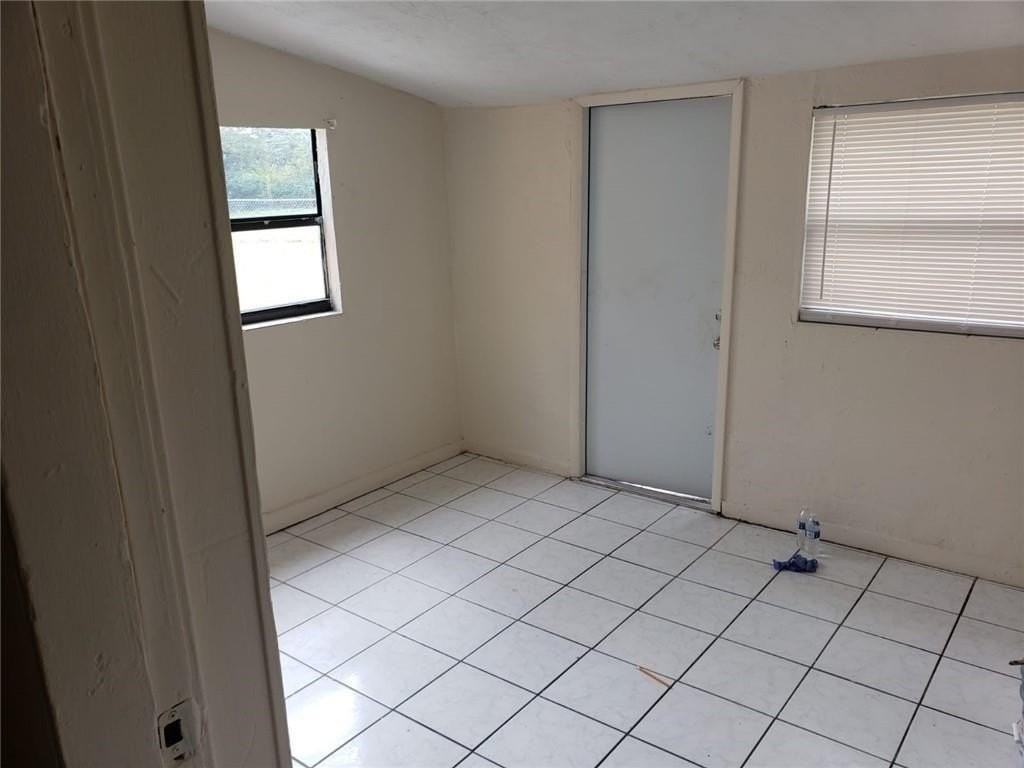 1524 Nw 19th Ave #1524 - Photo 6 of 7