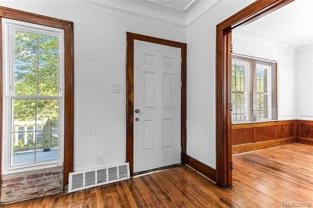 4827 Gray St - Photo 6 of 20